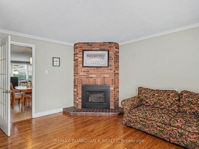 84 Sherway Dr — Photo 9