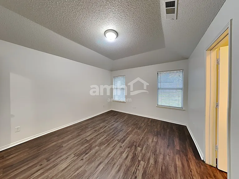 8551 Western Meadows Dr — Photo 8