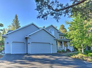 1562 NW City View Dr, Bend, OR 97703