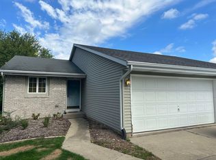 1123 Nantucket Dr, Janesville, WI 53546
