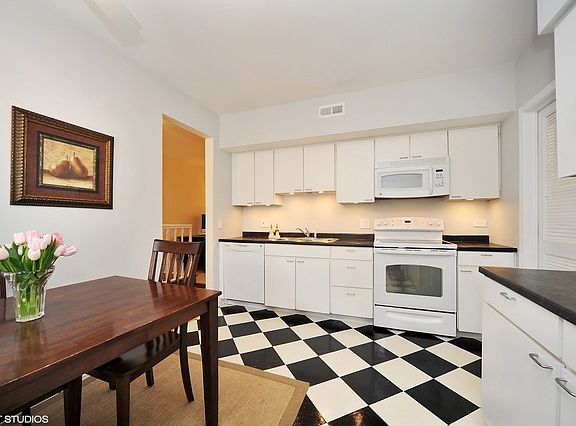 5th image of 1517 Loatonia Ct