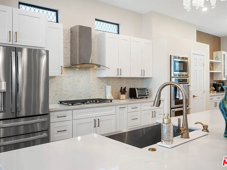 3260 N Avenida San Gabriel Rd — Photo 14