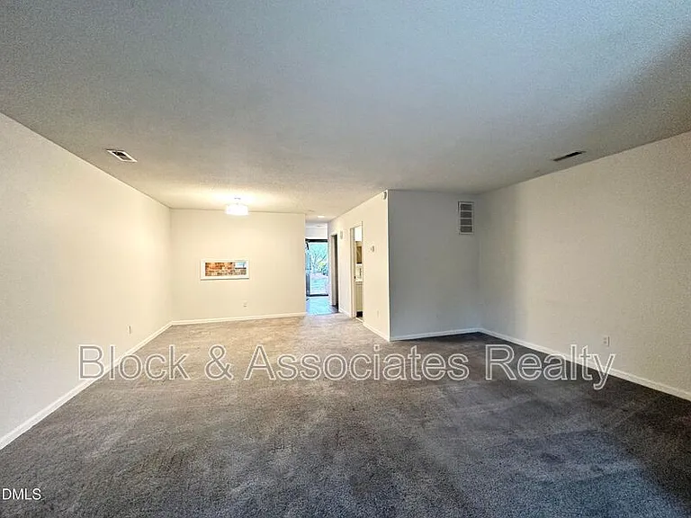 5620 Bridgetowne Way — Photo 8