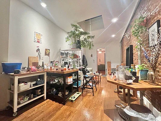 Rented by Doorway NYC, LLC | media 8