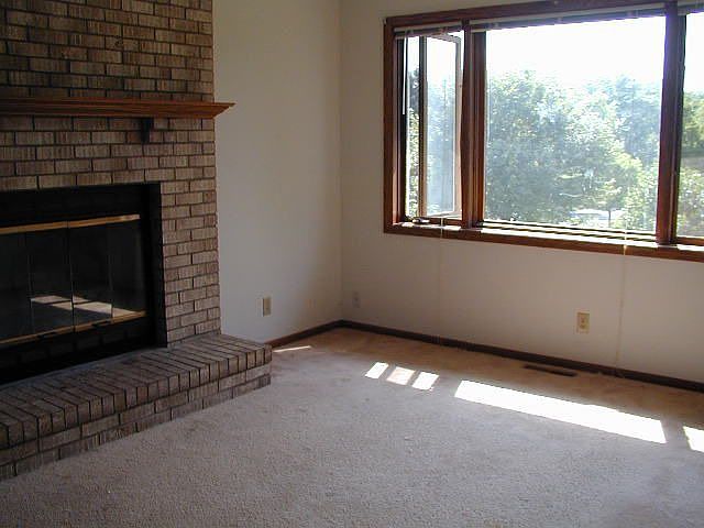 2nd image of 2401 Hazelwood St N