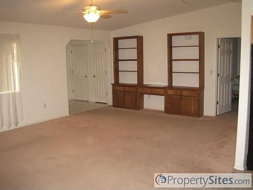 4th image of 3052 Saratoga Ave