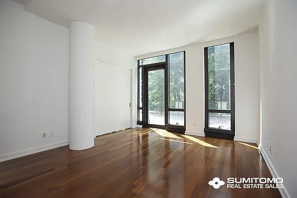Rented by Sumitomo Real Estate Sales | media 2