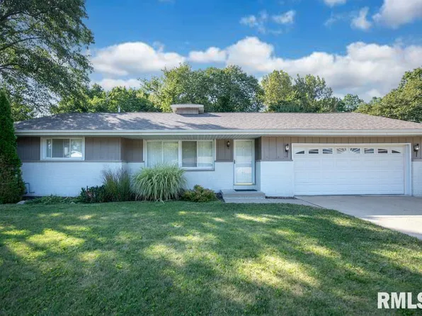 10821 N Sleepy Hollow Rd, Peoria, IL 61615