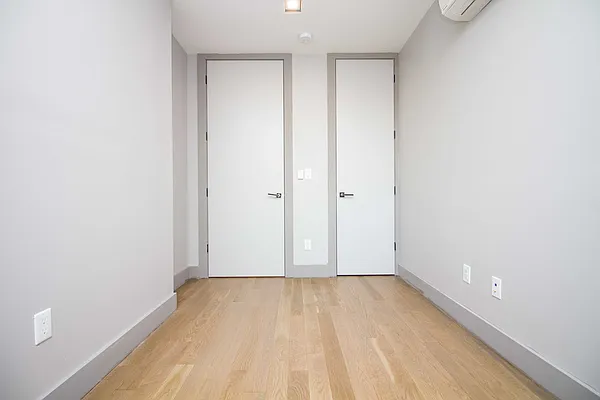 Rented by Nooklyn NYC LLC | media 44