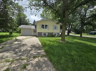 900 Cardinal St, Fairmont, MN 56031