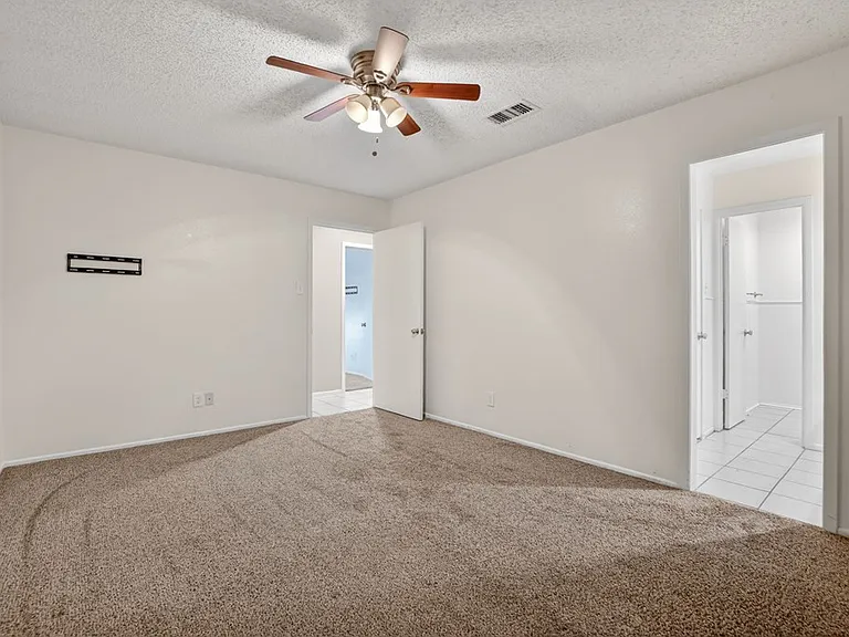 2615 Haynes Dr #B — Photo 25