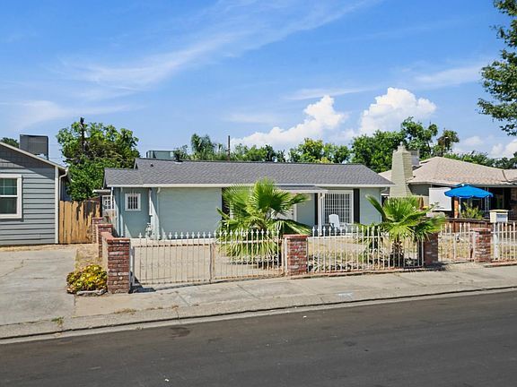 3rd image of 705 Badgley Dr
