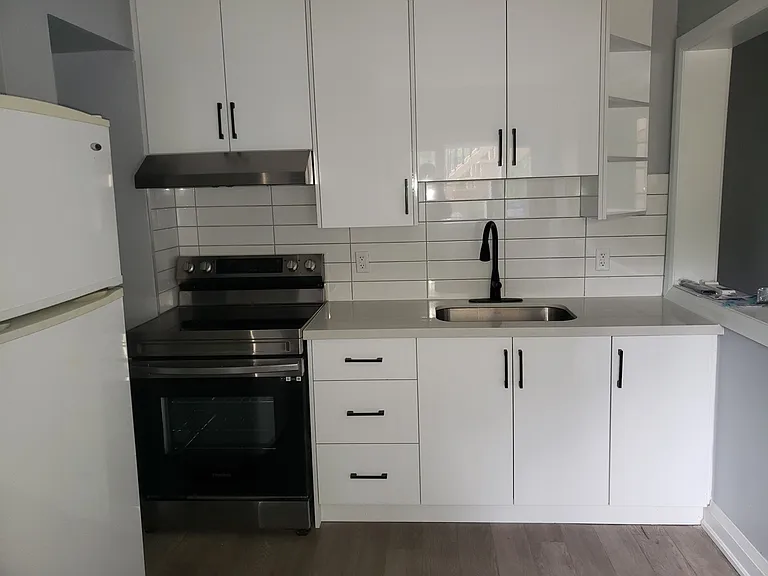 95 Cayuga St #2 — Photo 6