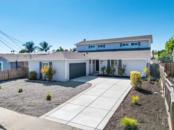 1713 Alhambra Ct, Petaluma, CA 94954