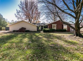 1010 College Rd, Lebanon, IL 62254