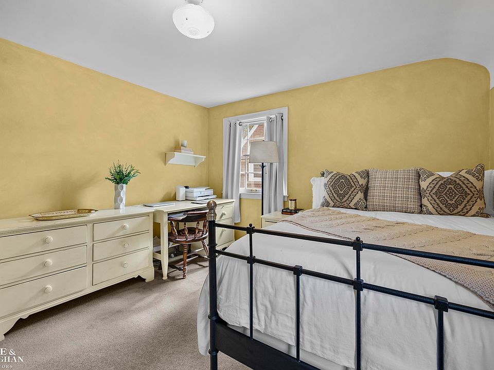 470 Allard Ave, photo 21