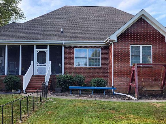 2nd image of 122 Britton Dr