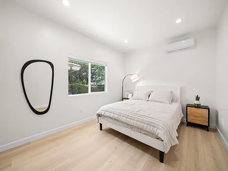 1316 S Raleo Ave — Photo 9
