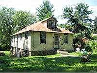 1st image of 8 Hudson Dr