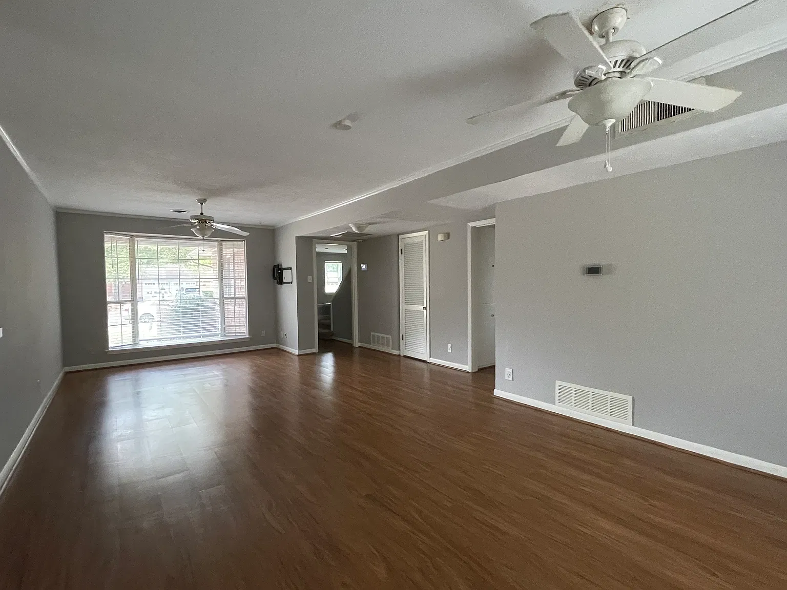 4 bed, 2224 sqft, $2,600 — Photo 2