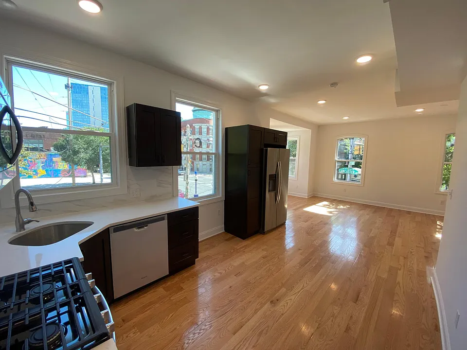 3601 Lancaster Ave #2