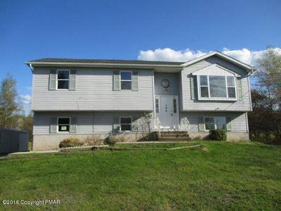 144 Center Dr, Blakeslee, PA, 18610