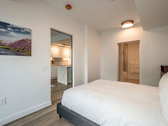 2nd image of 1650 Granville St #1304217