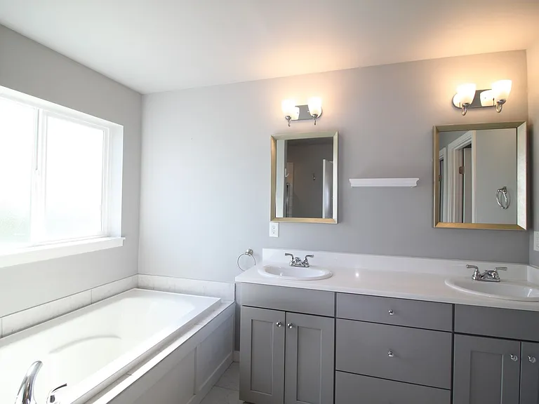 1733 SW Cooper Way — Photo 8