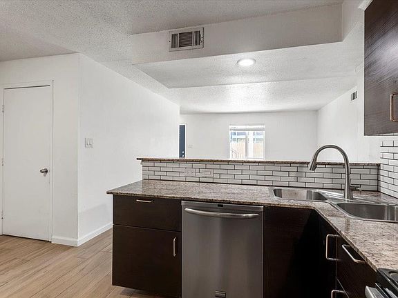 2nd image of 1904 Hearthstone Dr APT 101