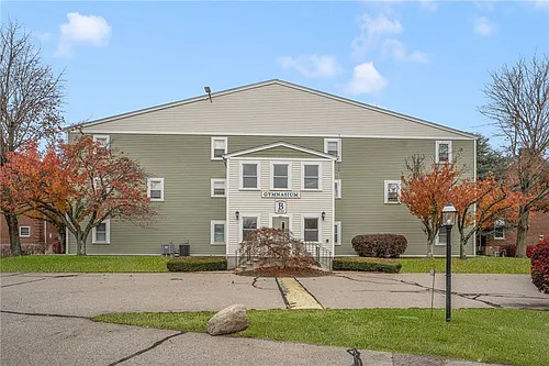 3524 W Shore Rd #505 Photo 1
