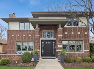 346 E South St, Elmhurst, IL 60126