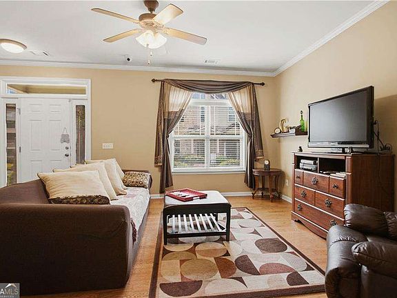 2nd image of 534 Ridge View Xing