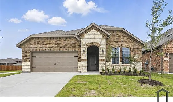 4198 Plateau Dr — Photo 2