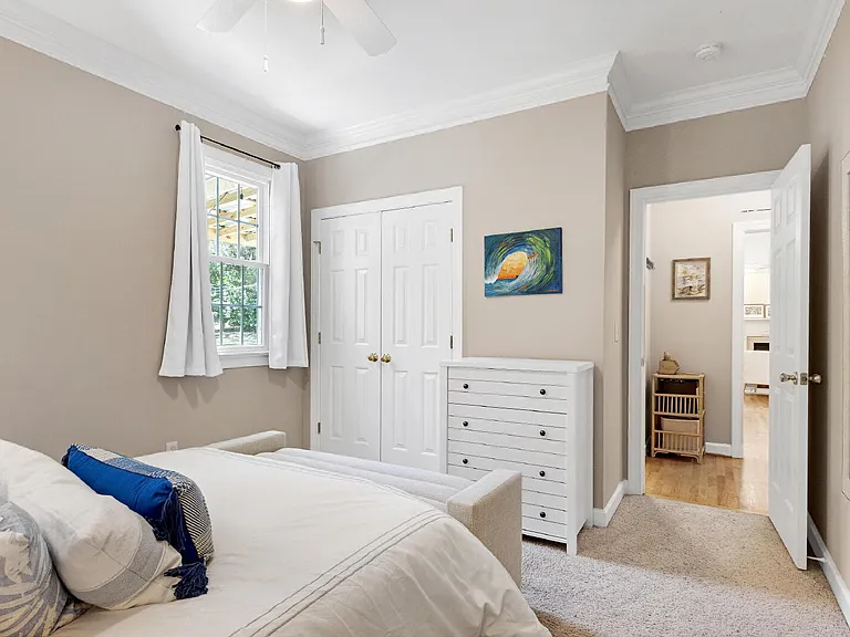 2711 Ashland Dr — Photo 22