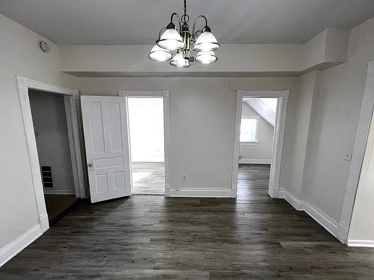 9613 S Ave N #2 — Photo 5