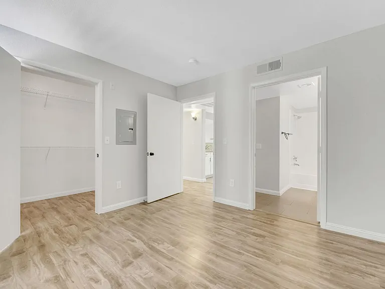 2300 E Silverado Ranch Blvd #1100 — Photo 11