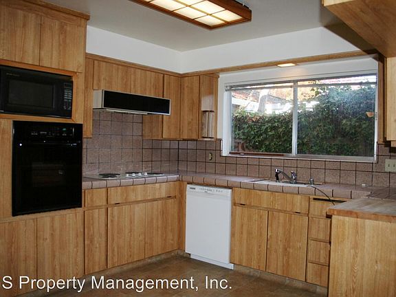 2nd image of 252 Gabilan Ave