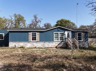 205 Highlands Loop, Poteet, TX 78065