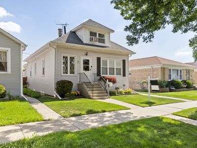5811 N Manton Ave, Chicago, IL, 60646
