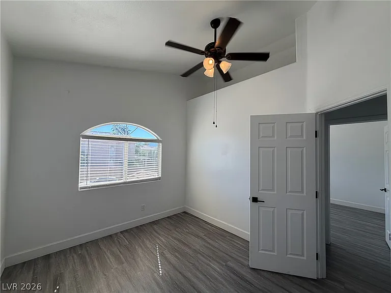 2456 Sheltered Meadows Ln — Photo 30