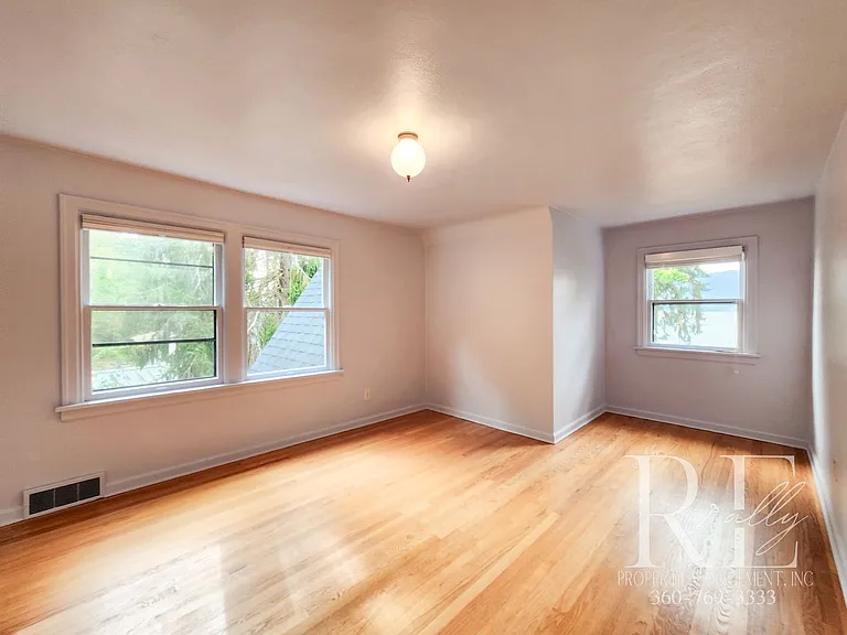9051 Sunset Ln NW — Photo 20