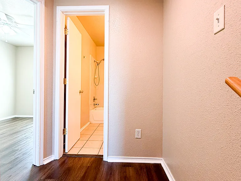 4103 Terri Linn #C — Photo 11