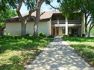 1104 Bluff Dr, Round Rock, TX 78681