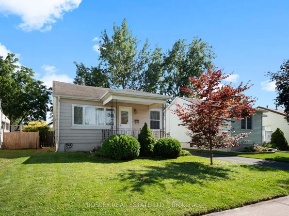 6168 Churchill St, Niagara Falls, ON L2G 2X3