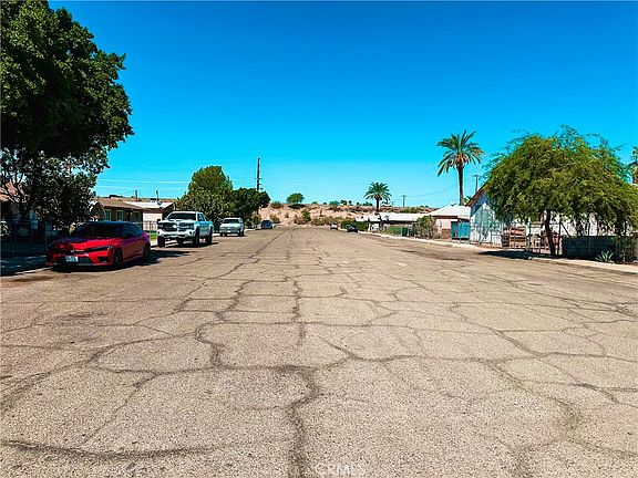 4th image of 316 S Spring St