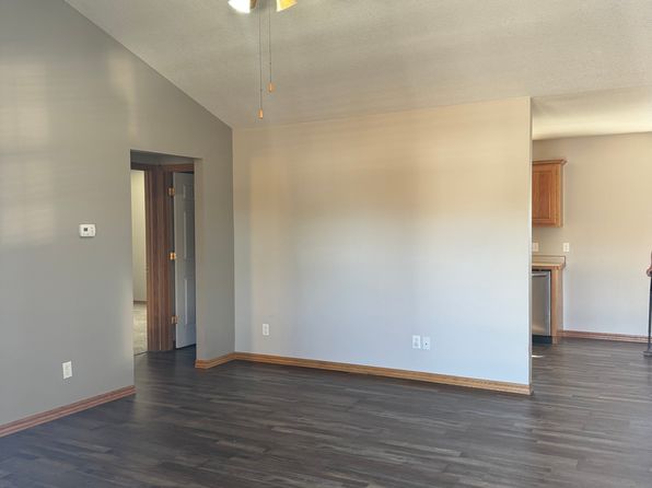 2305 S Kenser Rd APT B, Joplin, MO 64801