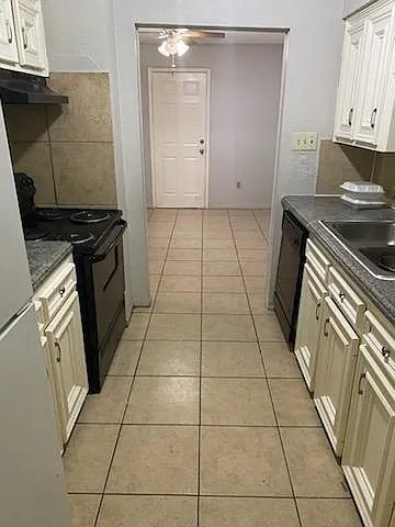 2 bed, 1.5 bath, 1376 sqft, $995 — Photo 4