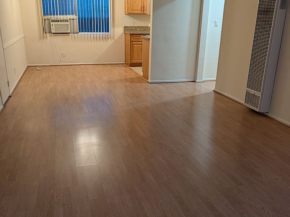 3rd image of 1039 N Curson Ave APT 4