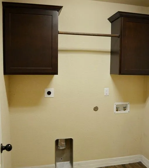 7609 Zircon Dr — Photo 16