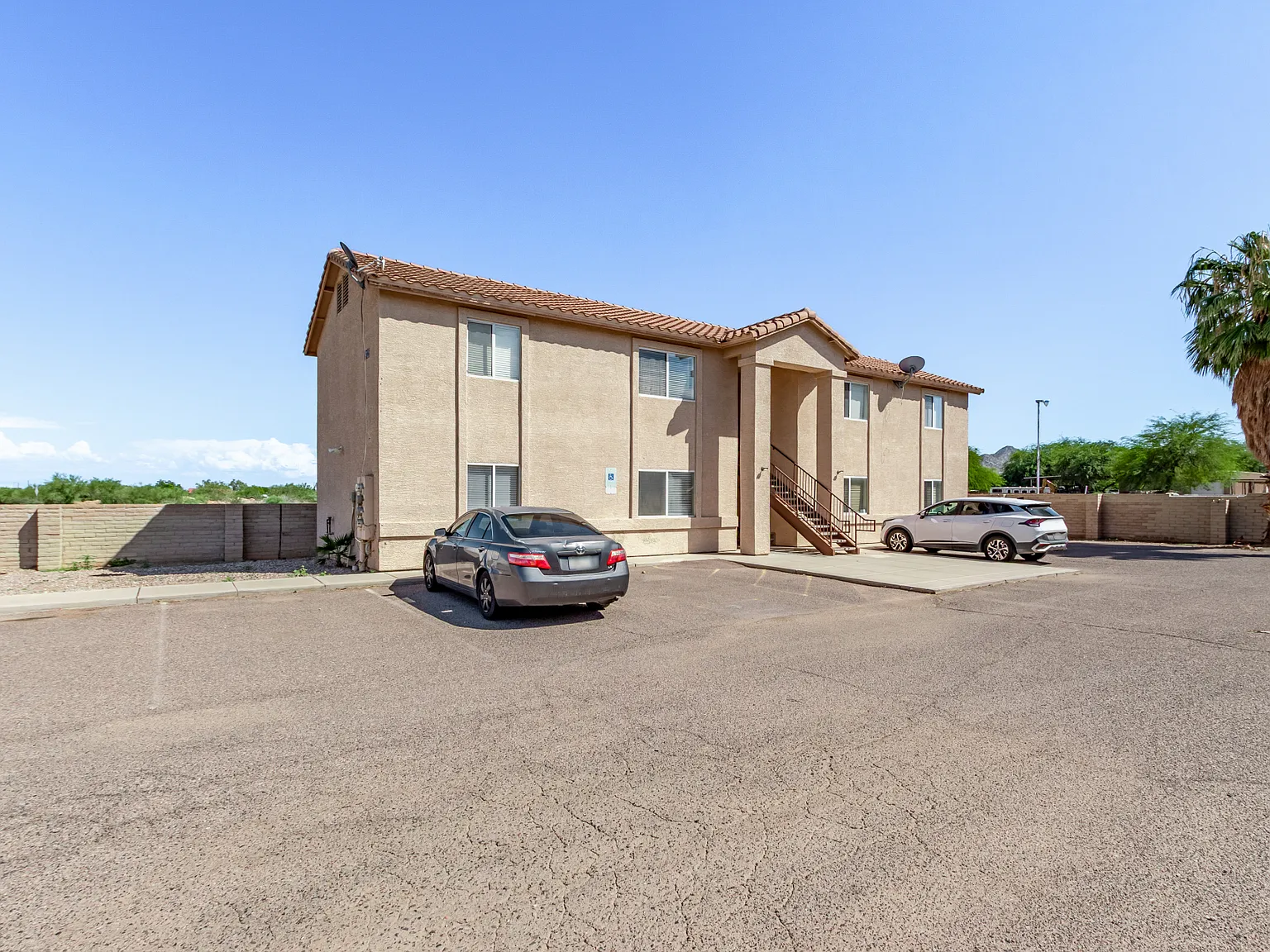 2 bed, 850 sqft, $1,250 — Photo 4